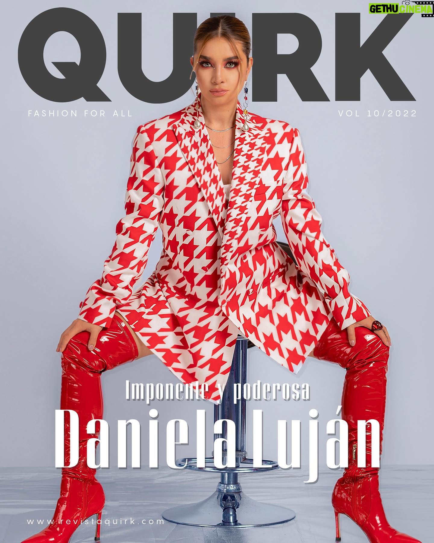Daniela Luján Instagram - #QUIRKoctubre presenta en portada a la actriz Daniela Luján. En cualquiera de sus facetas se muestra imponente y poderosa logrando atraer la fuerza y energía positiva en cada uno de sus proyectos. Revista completa 📲 revistaquirk.com . Fotografía @ricardo_cotta Maquillaje @soymanumakeup Peinado @orlando_makeup Estilismo @velvet_amethyst Total look @benitosantosoficial Aretes @iconique_jewels Showroom @steponfashion Dir. Editorial @elreydavid_mx