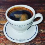 Daniela Luján Instagram - Inventada, inventada, café, inventados, yavamonos.