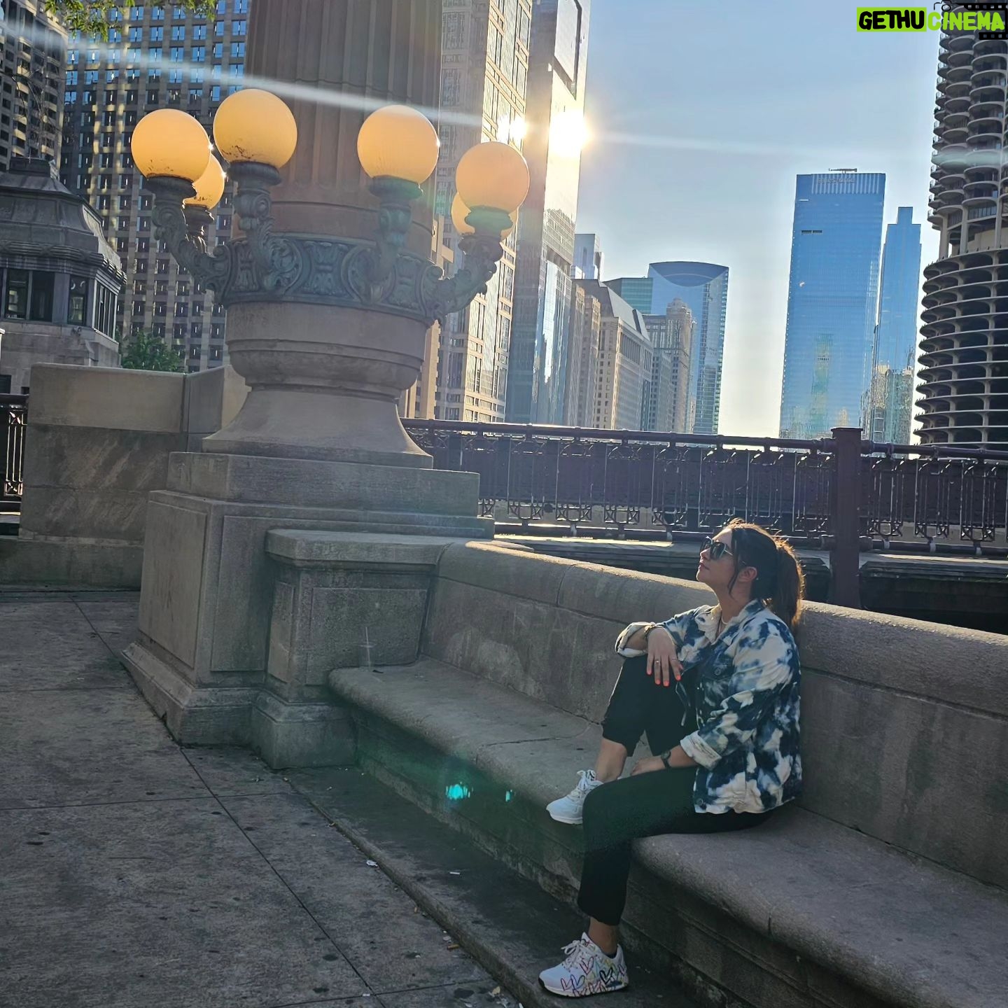 Daniela Luján Instagram - Chicago día 1 "Todo me parece bonito" . . @choosechicagomx @virginhotelschi
