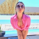 Daniela Luján Instagram - No sé si ya lo dije suficiente, peeeero descubrimos las playas de Tuxpan y estoy enamorada 😍 @islatajinbeachandriverresort por cierto tengo un código de descuento en el hotel, así que escríbanles y reserven para cuando quieran con el código LaLujan15 Los quiero, bye. 🐚
