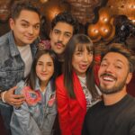 Daniela Luján Instagram - Yo no puedo creer que todos ellos estuvieron hoy en EXA FM 🫶🏼 ¡Mucho éxito en la gran Arena! Que divertida tarde ✨