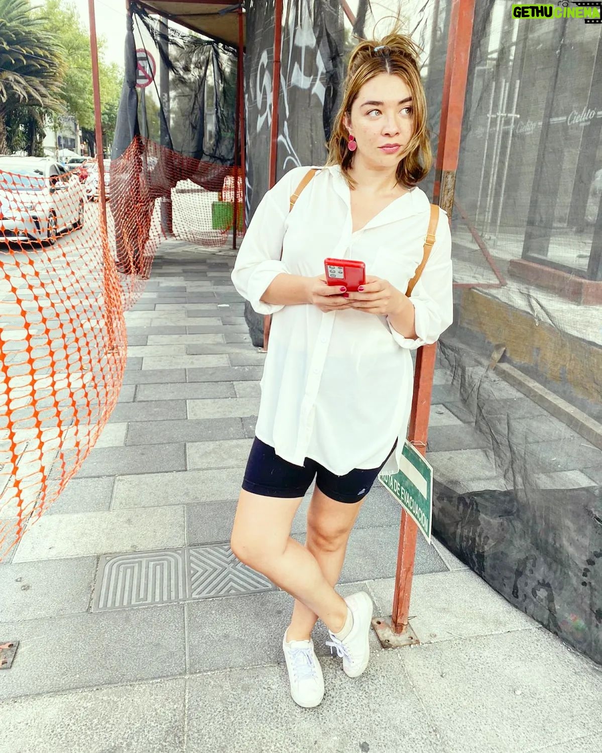 Daniela Luján - 54.1K Likes - ⚠️ En deconstrucción ⚠️