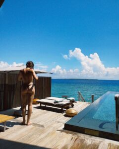 Daniela Melchior Instagram - 🌊💦 Lost film from paradise