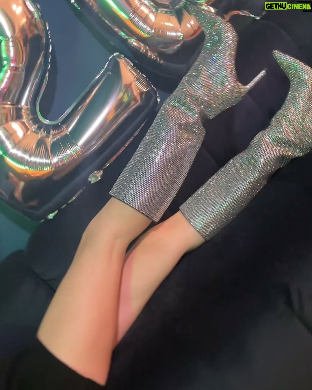 Daniela Melchior Instagram - Nye this & that Happy new year 💋