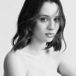 Daniela Melchior Instagram - Juntei-me à campanha solidária “LOVE CUT”, que vai reunir os melhores profissionais de cabelo - de norte a sul do país - no dia 25 de fevereiro, no salão do @chiadostudio . Neste dia vão poder fazer um corte de cabelo por apenas 10€, com a totalidade do valor a reverter para a @fundacaooseculo . Basta vires de cabelo já lavado! Cut Your Hair, Share Your Love 🖤 #campanhasolidaria #lovecut #cutyourhairshareyourlove #chiadostudio Foto Frederico Martins @frederico__martins Assistente foto Pedro Sá @p.g.sa Cabelos Cláudio Pacheco @claudiopachecohairstylist Com equipa Chiado Studio Daniel Pereira @daniel_santarem23 Soraia Tome @soraiartome , Andreia Santos @andreiafss11 Styling Larissa Marinho @larissamrsa Assistente de Styling Giulianna Mancuso @gflmancuso Make up Elodie Fiuza @elodiefiuza e Lea louro leamaguilouro Vídeo Antonio Medeiros @medeiros_antonio_