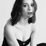 Daniela Melchior Instagram - Juntei-me à campanha solidária “LOVE CUT”, que vai reunir os melhores profissionais de cabelo - de norte a sul do país - no dia 25 de fevereiro, no salão do @chiadostudio . Neste dia vão poder fazer um corte de cabelo por apenas 10€, com a totalidade do valor a reverter para a @fundacaooseculo . Basta vires de cabelo já lavado! Cut Your Hair, Share Your Love 🖤 #campanhasolidaria #lovecut #cutyourhairshareyourlove #chiadostudio Foto Frederico Martins @frederico__martins Assistente foto Pedro Sá @p.g.sa Cabelos Cláudio Pacheco @claudiopachecohairstylist Com equipa Chiado Studio Daniel Pereira @daniel_santarem23 Soraia Tome @soraiartome , Andreia Santos @andreiafss11 Styling Larissa Marinho @larissamrsa Assistente de Styling Giulianna Mancuso @gflmancuso Make up Elodie Fiuza @elodiefiuza e Lea louro leamaguilouro Vídeo Antonio Medeiros @medeiros_antonio_