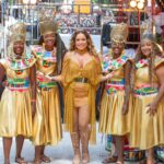 Daniela Mercury Instagram - Tive a honra ancestral de ter no meu palco hoje a @didabandafeminina, o @blocoileaiye , @muzenzadoreggae e @afrobankomaoficial ! Meu carnaval foi todo para os Blocos Afro! Todos os dias eles estiveram no meu trio elétrico. Meu coração bate mais forte depois desses 6 dias. Motumbá. #DanielaMercury #Carnaval da Rainha #PipocadaRainha 📸 @celiasantosfotos