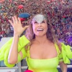 Daniela Mercury Instagram - Voa, voa, tudo voa, a vida voando. #danielamercury #celiasantosfotos