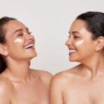 Daniela Nicolás Instagram - ¡Hola! ¡Nos presentamos oficialmente! Somos Daniela y Francisca Nicolás ♥️ y juntas creamos @zibbabeauty . Tod@s bienvenidos ♥️