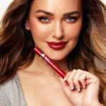 Daniela Nicolás Instagram - No hay nada mejor que entretenernos maquillándonos! 💄✨ Yo como maquilladora amo elegir productos que duren tooooda la noche para estar despreocupada cuando salgo! ♥️ es por esto que mis infaltables son mi Labial Colorfix Duo Tattoo, mi máscara de pestañas Mega Full Size y mi perfume Vibranza de @esika.oficial ! De verdad que con una aplicación duran muchísimas horas!! ♥️ ¿ya los probaste? Te los recomiendo 1000% 💣 *Prueba sensorial de duración. Colombia (2022). *De acuerdo a la clasificación interna de fragancias ésika. NSOC04908-21CO NSOC04909-21CO. CETCO S.A. – RUC: 20100123763 NSOC03233-20CO NSOC80200-17CO #Publicidad