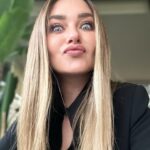 Daniela Nicolás Instagram - Carrusel de emociones previos y post a la primera parte de la defensa de mi tesis para ser periodista 🤣🤣🤣🤣 en julio es la segunda parte de la defensa y final!!!!! agradecer los infinitos mensajes de buenas vibras que me llegaron para hoy!!! ♥️♥️♥️♥️ @calvert.cv mi compañerito de tesis, te quiero mucho 😘😘😘😘