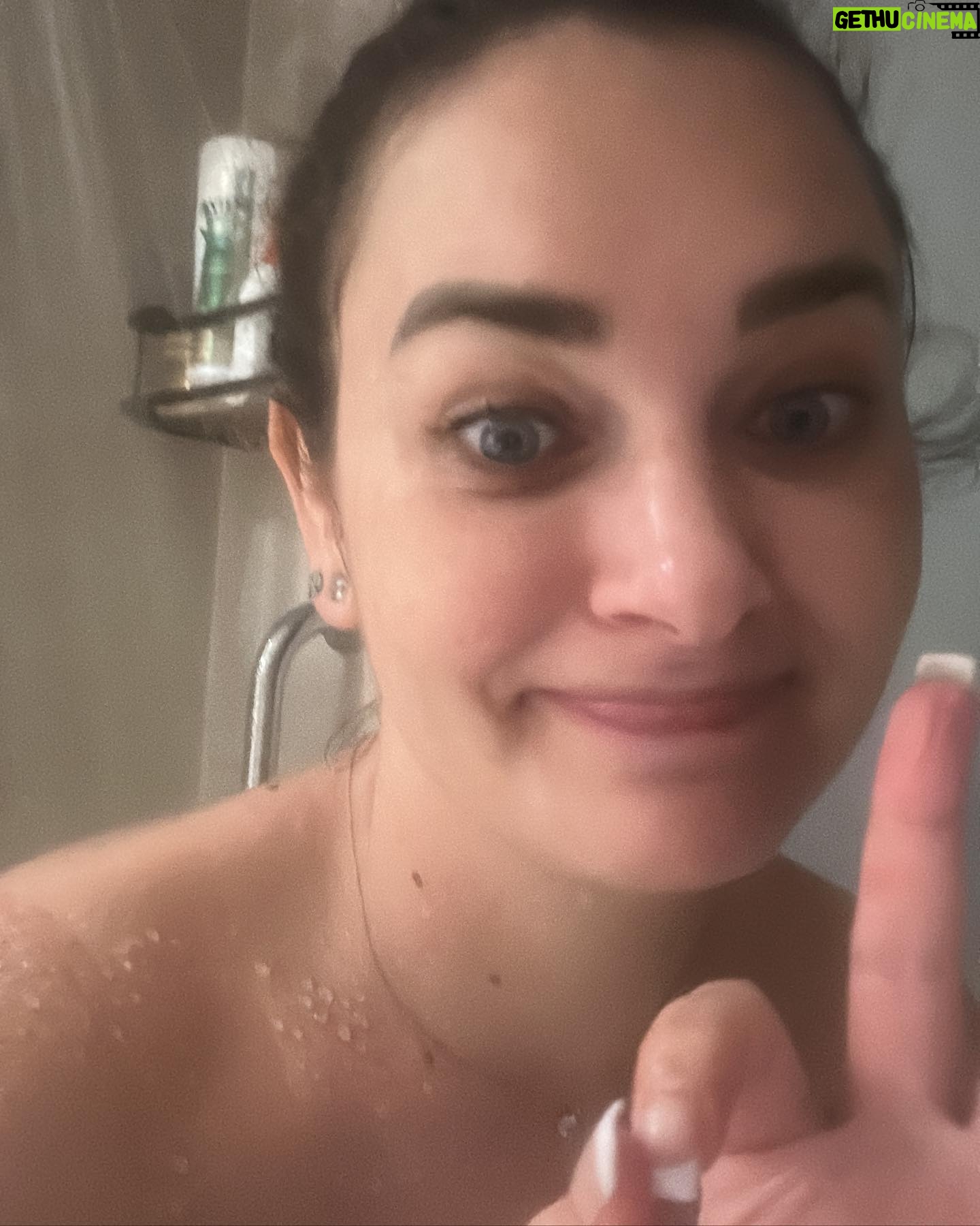 Daniela Nicolás Instagram - Fotos y videos random del teléfono! Sorry, pero la mejor es la última 🤣🤣🤣🤣