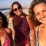 Daniela Nicolás Instagram – Hoy es un día muy especial porque mi hermana @fran_nicolas está de cumpleaños! ♥️ 

Toda una vida juntas! Hemos vivido quizás más momentos juntas que el común de las personas. Mi mejor amiga, la que sabe más de mí que probablemente yo misma, la que me dio la ahijada Julieta que es la más linda del universo y muy poquito para darme mi segundo sobrino Clemente, con la que peleamos pero no duramos nada porque no podemos vivir sin la otra, con la que hicimos nuestro emprendimiento @zibbabeauty y no puede ser mejor partner y la que me regaló un tremendo cuñado. 

Feliz cumpleaños hermana, espero que sigamos sumando muchos más recuerdos juntas por mucho tiempo más ♥️