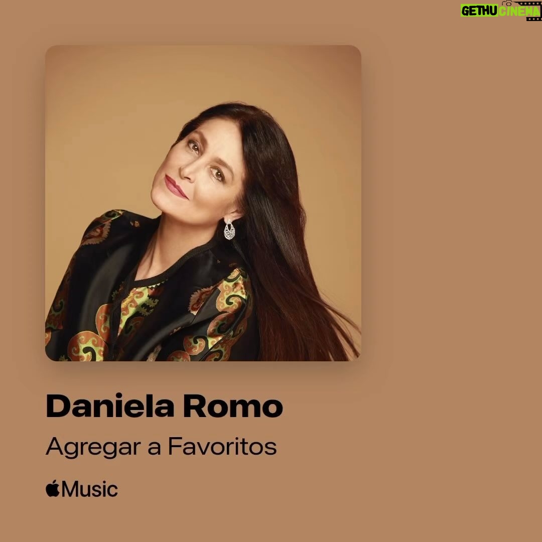Daniela Romo Instagram - 🙌🏻✨ Gracias por tanto siempre‼️ Sigamos abrazando la vida con música 🥰 https://artists.apple.com/i/OTRIACMyn #DanielaRomo #AppleMusic #Música #Canciones #YoNoTePidoLaLuna #reel #reels