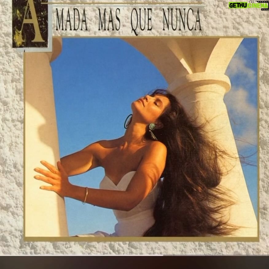 Daniela Romo Instagram - Un pretexto, de Amparo Rubín 🙏🏻✨ #DanielaRomo #UnPretexto #AmadaMásQueNunca #Música #AmparoRubín #Disco #reel #reels #parati