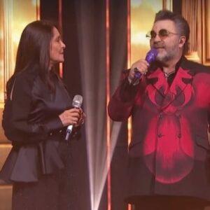 Daniela Romo Instagram - 🥰✨ Agradezco este momento compartido con mi @oficialmijares‼️ 

Me alimento de ti ✨

#DanielaRomo #Mijares #MeAlimentoDeTi #JuegoDeVoces #dueto #Música #Televisa #LasEstrellas #reel #reels