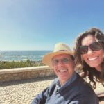 Daniela Ruah Instagram - My happy place… with my pops… before the intensity starts on The Traitors (Portugal) 🌞 . O meu lugar feliz… com o paizão antes de começar uma jornada intensa em Os Traidores 🌞 . @farol_hotel #cascais #OsTraidores @sicoficial #sic #whereIGotMarried #OndeMeCasei