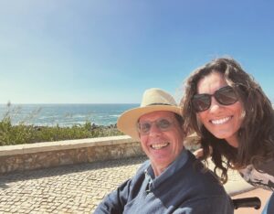 Daniela Ruah Instagram - My happy place… with my pops… before the intensity starts on The Traitors (Portugal) 🌞
.
O meu lugar feliz… com o paizão antes de começar uma jornada intensa em Os Traidores 🌞
.
@farol_hotel #cascais #OsTraidores @sicoficial #sic #whereIGotMarried #OndeMeCasei