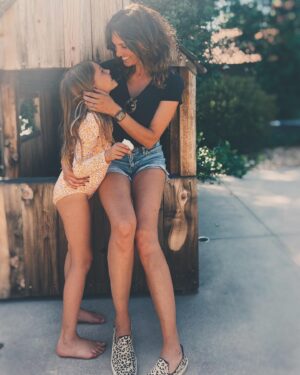 Daniela Ruah Instagram - We could not be more in love and proud of this kid. Our youngest cub turned 7 today and we had a weekend of celebration and love. May you continue to work really hard at everything you do and may life smile at you always ♥️♥️
Happy birthday to this incredible little girl that we’re lucky to call ours, and raise ♥️♥️♥️
.
Não podíamos estar mais orgulhosa e apaixonada por esta miúda. A nossa filhota fez hoje 7 e tivemos um fim‑de‑semana de celebração e amor. Que continues a esforçar-te em tudo e que a vida te sorria sempre ♥️♥️♥️ Parabéns a esta miúda incrível que temos tanta sorte de ser nossa e de educar ♥️♥️♥️
.
#Birthdaygirl #thisis7 
#Cub #daughter #kid #birthday #family #love #happy #feliz #filhota #familia #sister