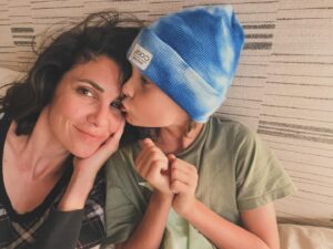 Daniela Ruah Instagram - And in the blink of an eye, we’ve entered double digits… My boy is 10! I remember daddy and I hoping for you and now not only are you here, you’re an incredible kid. Sensitive, whip smart, hilarious, creative, sporty, a phenomenal big brother and son. Happy birthday to our first born! May you lead with love and compassion & may life smile at you always ♥️
.
E num pescar de olhos, entrámos nos duplos dígitos… O meu puto fez 10! Lembro-me tão bem dos tempos em que o pai e eu desejávamos ter-te, e agora não só estás aqui, como és um miúdo incrível. Sensível, espertíssimo, hilariante, criativo, desportivo, e um mano e filho fenomenal. Parabéns ao nosso mais velho! Que lideres sempre com amor e compaixão, e que a vida te sorria sempre ♥️