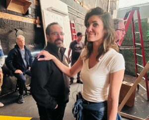 Daniela Ruah Instagram - Special Agent Kensi Blye was first introduced on #NCIS, or as we lovingly call it… “The Mothership”. Last week I wrapped my first directed episode on #NCIS in its season 21 (wow!) and I had an absolute blast. It felt like home, the cast and crew are spectacular… If you like them on TV, know that they are even more wonderful in real life. Feeling nothing but gratitude… 
Next on the books… NCIS HAWAII! See you soon!
.
A Agente Especial Kensi Bly foi introduzida ao mundo na série #InvestigaçãoCriminal há cerca de 15 anos. A semana passada terminei o meu primeiro episódio como realizadora, nesta série do meu coração que já vai na temporada 21! (Uau) Divertimo-nos tanto e senti-me tão em casa… o elenco e a equipa são formidáveis… Se gostam deles na TV, em pessoa são ainda melhores. Sinto tanta gratidão…
O que vem a segui? NCIS HAWAII aqui vou eu!
.
#directing #ncis #thrilled #excited #moretocome #adventures