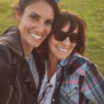 Daniela Ruah Instagram - Sou lutadora por causa dela, sou ambiciosa por causa dela, sou boa mãe por causa dela, sou positiva por causa dela. A minhã super mãe adoro-te! Feliz dia da mãe ♥️♥️♥️ . I’m a go getter because of her, I’m ambitious because of her, I’m a great mom because of her, I’m a positive person because of her. My super mom I love you! Happy Mother’s day (Portugal) ♥️♥️♥️♥️♥️♥️ . #diadamãe #mothersday #mama #mãe #mommy @catlikor