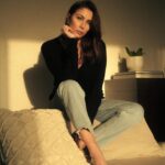 Daniella Rahme Instagram - Saying goodbye to cozy days☺️ Summer is coming☀️ #DaniellaRahme #دانييلا_رحمة