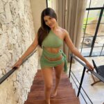 Daniella Salvi Instagram – Flowers don’t tell they show, they just bloom and grow 🌷 @revolve