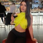 Daniella Salvi Instagram – Cheers 🥰🍷 @revolve #happyholidays