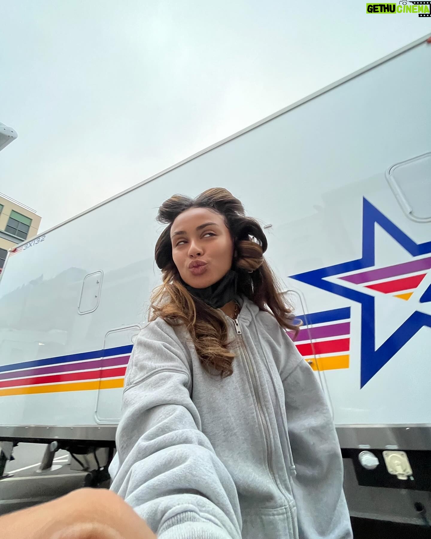 Daniella Taylor Instagram - So thankful to be apart of something like this! Hope everyone enjoyed the series finale š„¹ @grownish thank you thank you for everything and the BIGGEST thank you to everyone who watched šš lots of love