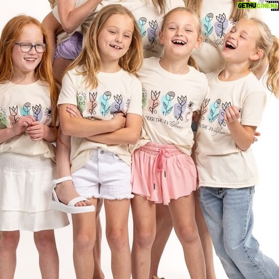 Danielle Busby Instagram - What these shirts & NICU items mean to the Busby’s & why they came about!! 🩷 God is SO SO good!🙌🏻 Don’t forget to shop with us TODAY for 20% off and if you purchase a 2024 NICU item, you’ll get a free autographed Busby Photo with your order! ✨ (old NICU items do not apply). #graesonbeeboutique #graesonbee #shopsmall #boutique #graesonbeegivesback #itsabuzzworld