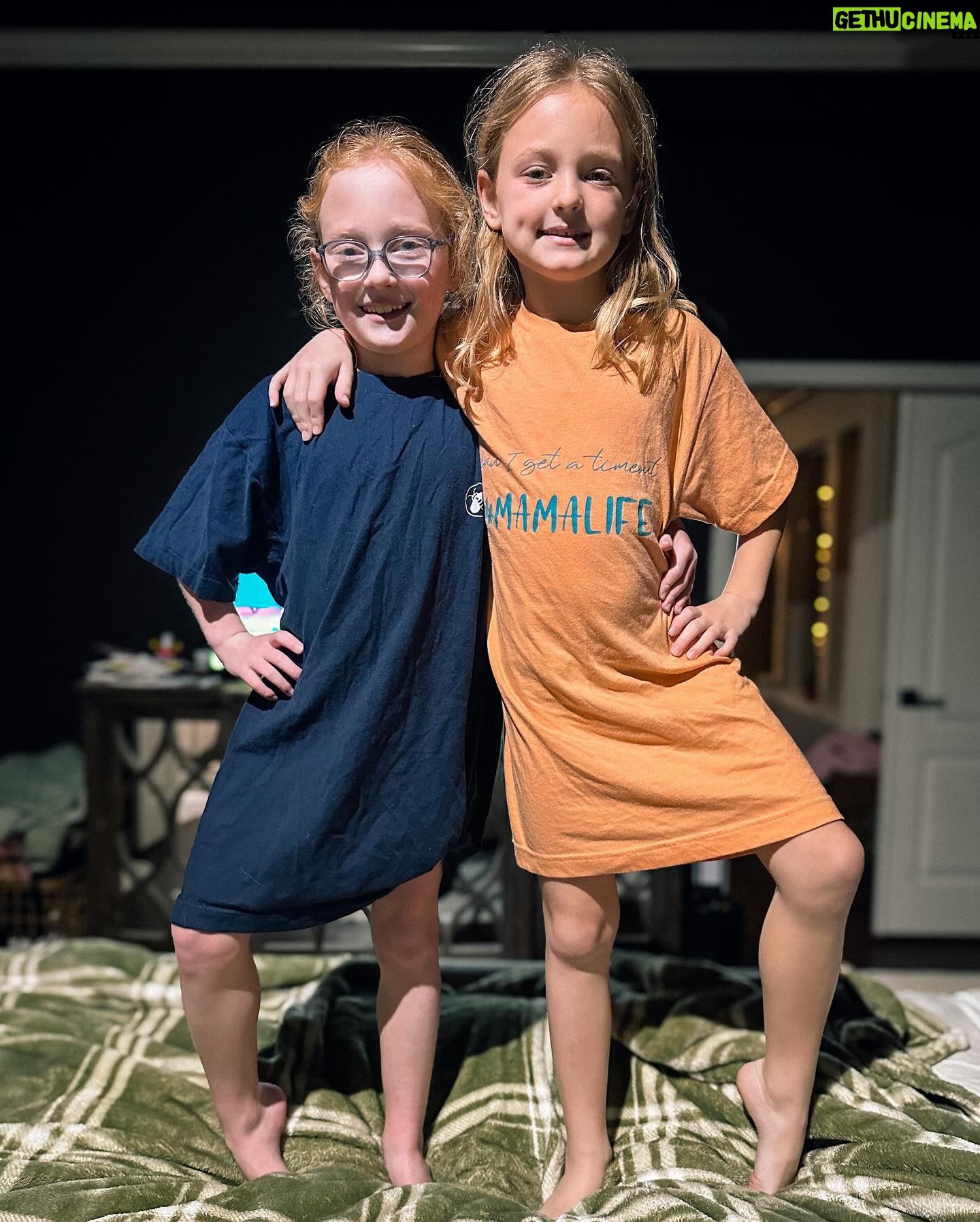 Danielle Busby Instagram - I member those days when the quints used to be all cuddly and in cute matching pjs after bath…. Now after bath…They are like some wild cats wearing some of my old tshirts as their pjs! #momofmultiples #mamalife #girlmom #itsabuzzworld #outdaughtered