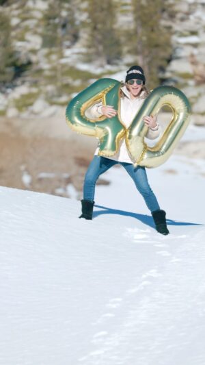 Danielle Busby Instagram - Well…THIS is 40 !!!!! #balloontubing 
#momscanstillhavefun #birthday #itsabuzzworld #heavenlysouthlaketahoe #outdaughtered
