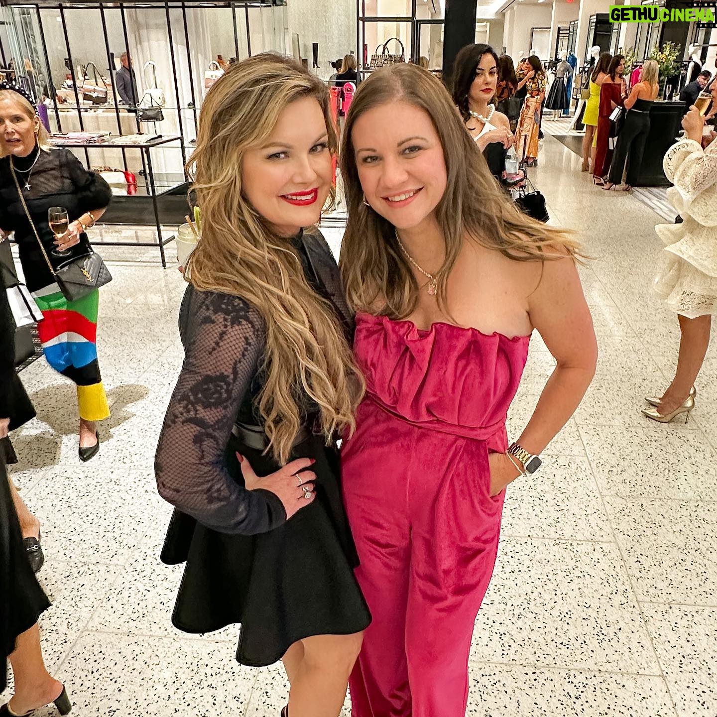 Danielle Busby Instagram - Loved Moms Night out at @shoptootsies Fresh Faces of Houston Fashion Show this week. @nathodge killed it in the runway !! #itsabuzzworld