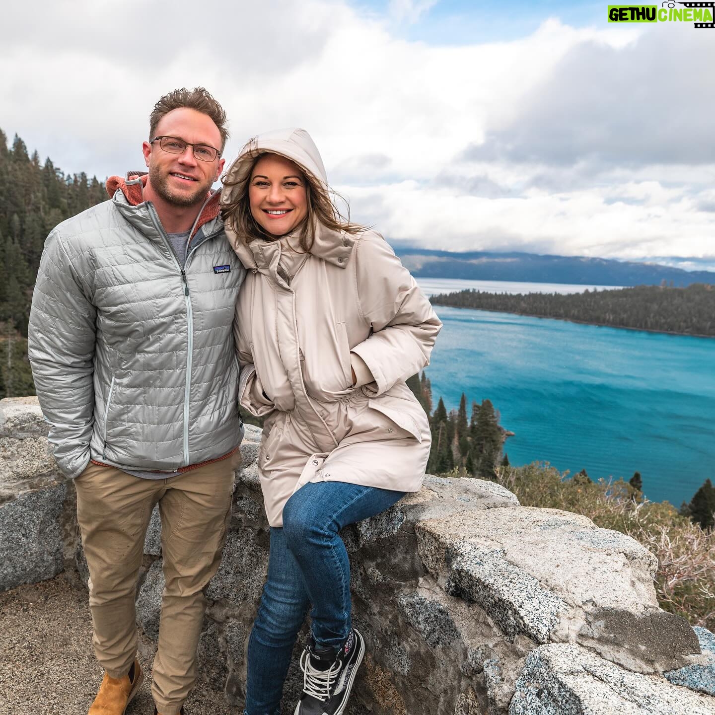 Danielle Busby Instagram - It may have been 🥶freezing out here at Emerald Bay but it was a BEAUTIFUL view & it SNOWED ❄️ while we were site seeing! #itsabuzzworld #busbyventures