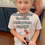 Danielle Busby Instagram - What’s the best #Halloween candy? 😋👻🎃 The Busbys reveal their favorites! 🍭🍫🍬 #OutDaughtered