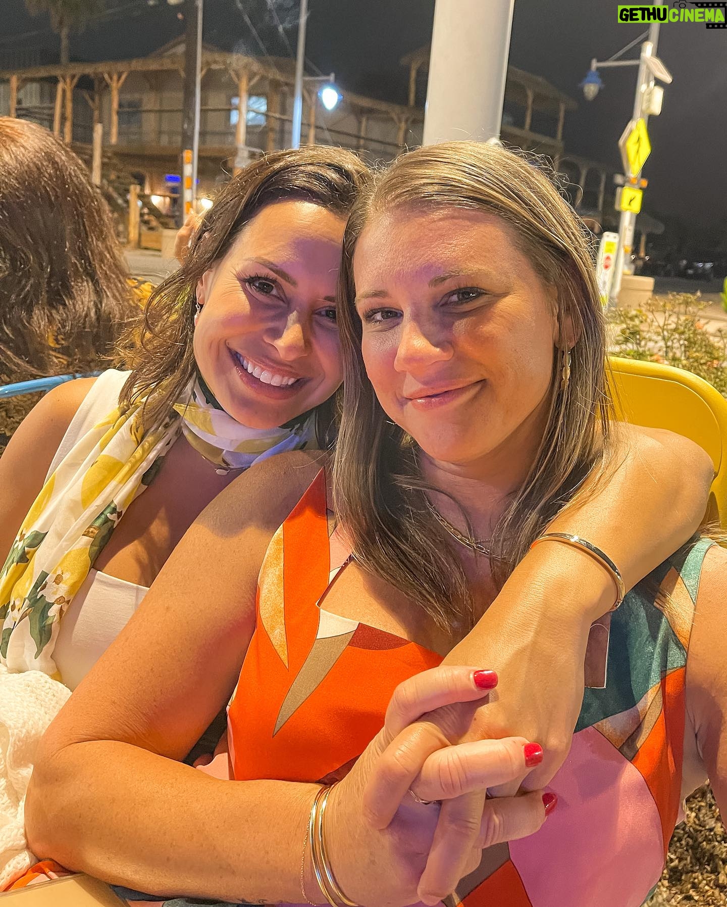 Danielle Busby Instagram - Happy Birthday to my #rideordie !!! There is no one other like you my friend! Love you BIG! #bestiesforlife #bestfriends #itsabuzzworld