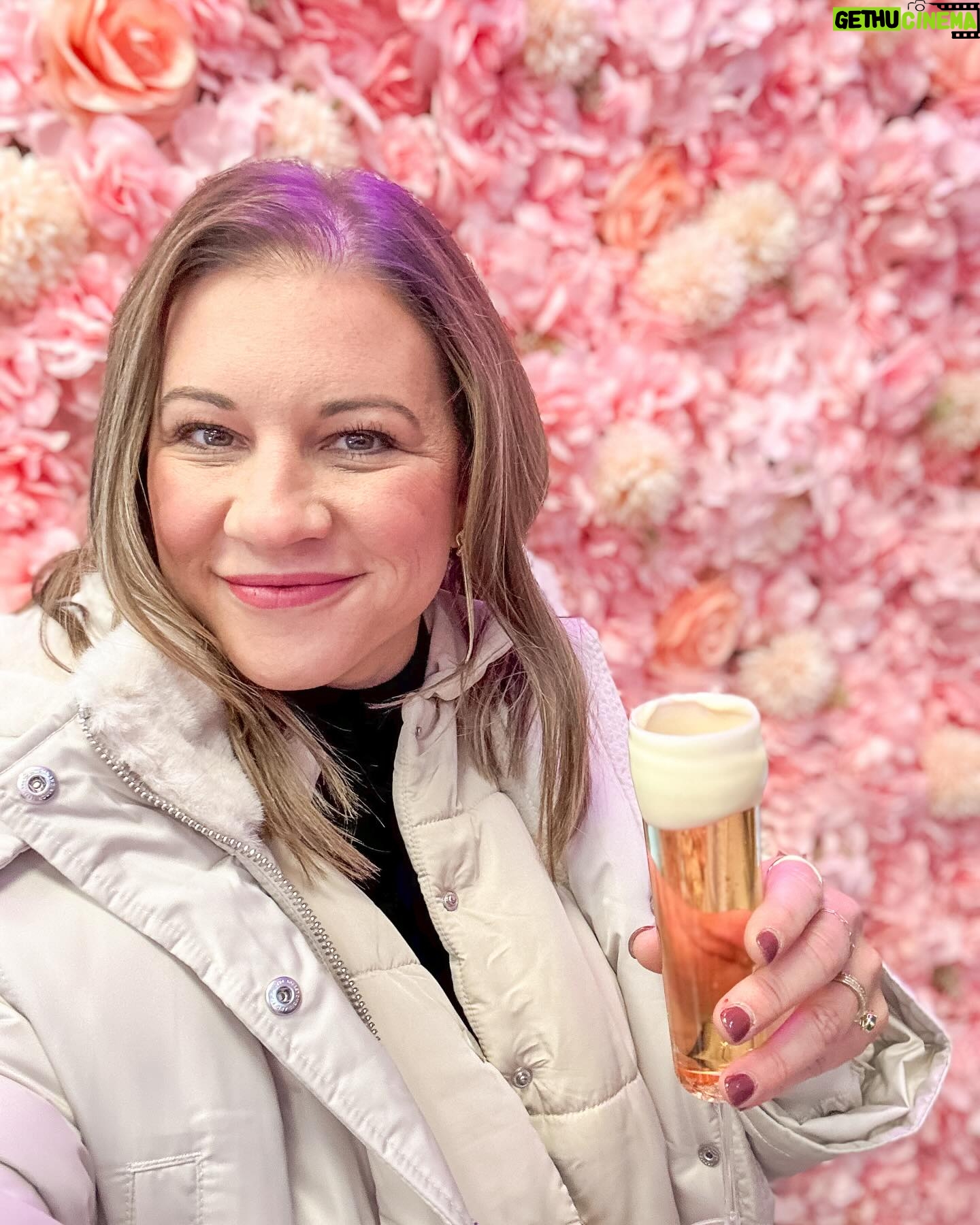 Danielle Busby Instagram - I’m allllll about a theme when it comes to.. uhhhh, everything! 🤪 Todays theme is Floral AF (floral And Forty) ! First place we stopped had a floral wall and I got so excited! Perfect for todays theme 🌸 Cheers to Meeeeee 🥂 #birthdaytrip #itsabuzzworld