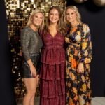 Danielle Busby Instagram - 🥳Happy Happy Birthday to my sisters!! Life together with y’all has been such a blessing. I am so thankful to have both of you ! Love you both! XOXO #sisters #birthday #itsabuzzworld