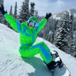 Danielle Savre Instagram – Epic besties trip!!!! 🏂  #girlstrip #snowbunnies❄🐰 #easterweekend❤️