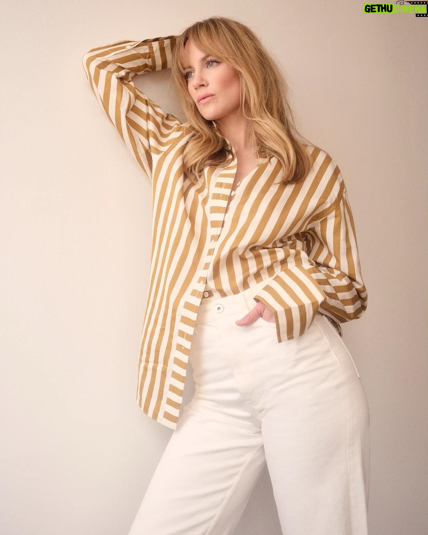 Danielle Savre Instagram - From firefighting to flawless skin, #DanielleSavre sat down with NewBeauty to chat all-things #Station19—including how she unwinds after those intense scenes, and how she manages lugging around 120 pounds of gear—plus her favorite travel destinations and all of her beauty must-haves. (Hint: She’s just as #skincare obsessed as we are.) Read the full interview at the link in our bio. ✨ Photographer: @kelsey_hale Written by: @daniellefdooley Hair/makeup: @danielepiersonsbeauty Styling: @nora_foley