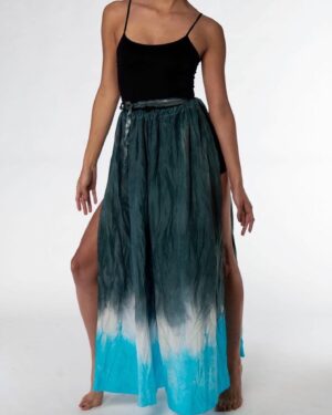 Danneel Ackles Instagram - I would like, with your help, to amplify the voice and the business of My-Cherie, the artist and designer of Viva La Silk. @Vivalasilk_ is driven by My-Cherie’s desire to “inspire women to feel beautiful and confident through her art and the vibrancy of her Afro-Carribean roots. Her designs are hand-dyed and hand painted, in small batches, in Austin, Tx. She uses non-toxic and eco-friendly dyes. @Vivalasilk_  is also committed to giving back! For every purchase made $1 is given to @creativeaction, a nonprofit that supports the creativity and development of the arts for youth in the community. In addition, each year Viva La Silk chooses a different social justice issue or theme and launches a youth-driven arts-based collective impact project. This small, black, female owned business, is doing everything the right way. The owner and mother of two, has centered her company around core values we should all aspire to. ⠀⠀⠀⠀⠀⠀⠀⠀⠀⠀⠀
I own the turquoise ombre goddess wrap pants and matching scarf, and I can tell you the quality is second to none. Also, not to worry, Viva la Silk has video tutorials on different ways to wear the scarfs and wrap pants on their site. The link is up in my bio and they are offering discounts for first time buyers!! Please support,repost and help #amplifyblackvoices #vivalasilk #vivalasilktribe @instylemagazine @allure @marieclairemag @vogue @harpersbazaar @elle ⠀⠀⠀⠀⠀⠀⠀⠀ ⠀⠀⠀⠀⠀⠀⠀⠀ ⠀⠀⠀⠀⠀⠀⠀ ⠀⠀ 📷@caffeineandgasoline.x