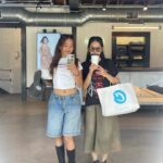 Danupha Khanatheerakul Instagram - ตอนแรกตั้งใจว่าจะแฮปพี่แมงตอนเที่ยงคืนเพราะอยากเป็นคนสุดท้ายที่แฮปเธอ แต่ก็นะ มันจะไปสำคัญเท่าคนแรกที่แฮปเธอได้ไงล่ะ เหอะ! แต่ก็ก็ก็เอาหน่อย นวยดีใจที่เห็นพี่ lucky in love เพราะพี่ in game มาตลอดและดีใจที่พี่ได้ไปเที่ยวในวันเกิด เพราะพี่ deserve สุดๆ นวยยังเป็นห่วงพี่เสมอ เพราะถึงต่อให้พี่โตกว่า บางเรื่องพี่ก็อ่อนแอจนนวยก็ต้องปกป้องพี่เหมือนกัน และนวยเต็มใจที่จะทำด้วย เพราะฉะนั้นอย่าให้ไอ้หมอนั่นแย่งdutyฉันไปหมดนะ ฉันเชื่อว่าปีนี้จะเป็นปีที่ดีของเธอถึงจะไม่ใช่หมอดูแต่ก็รู้สึกได้ ขอให้พี่แมงไม่รีบแก่ อยู่เป็นเพื่อนเป็นพี่นวยไปก่อน ขอให้เราได้ไปเที่ยวด้วยกันบ่อยๆ ขอให้พี่ไม่หัวแตก ขอให้งานที่เราต้องทำด้วยกันไม่ทำเราประสาทกินเกิน เพราะต่อให้เหนื่อยหรือหนัก นี่ก็เชื่อว่าเราจะผ่านไปได้ ขอให้แข็งแรงๆ และหนูรักพี่ ยังกะคลานตามพี่มา ขอบคุณที่อยู่กับหนูในทุกๆสถานการณ์ในชีวิต และเป็นส่วนนึงในหลายๆช่วงชีวิต และเป็นหนึ่งในคนที่ทำให้อยากมีชีวิตอยู่ต่อคับ เสมอมาเสมอไป จาก ไอ้นวย น้องชาย/สาว