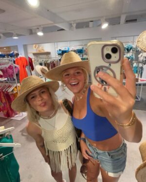Darci Lynne Farmer Instagram - hi from the sunny state❕❕❕