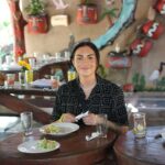 Daria Berenato Instagram - “Yes more plantains please” ☀️🐒🏝️