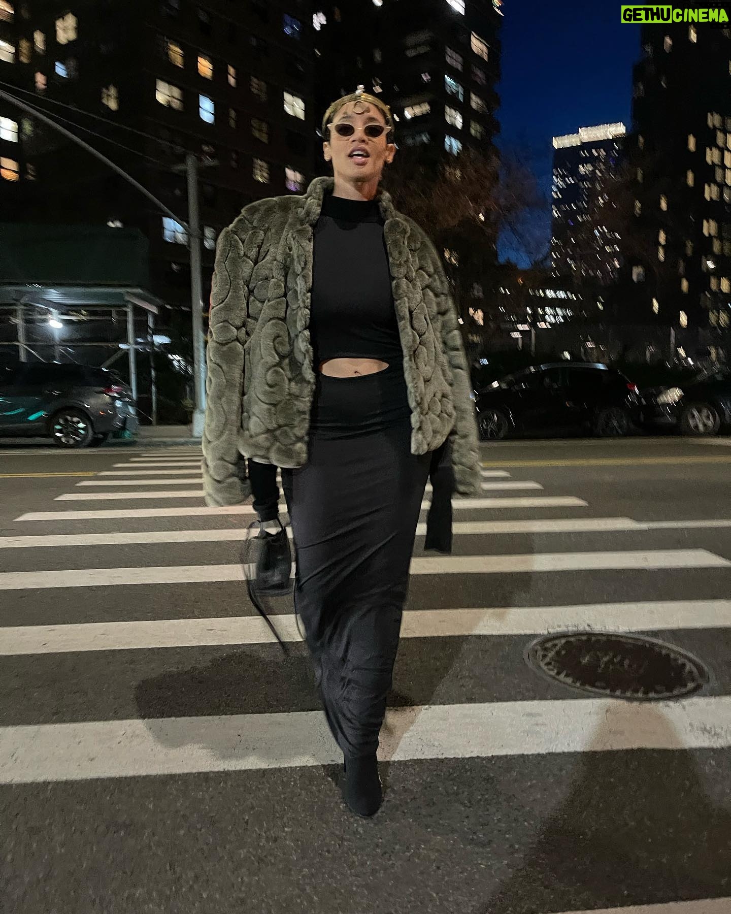 Dascha Polanco Instagram - It’s giving Regal. #nyfw #ismellgood @noidofficial