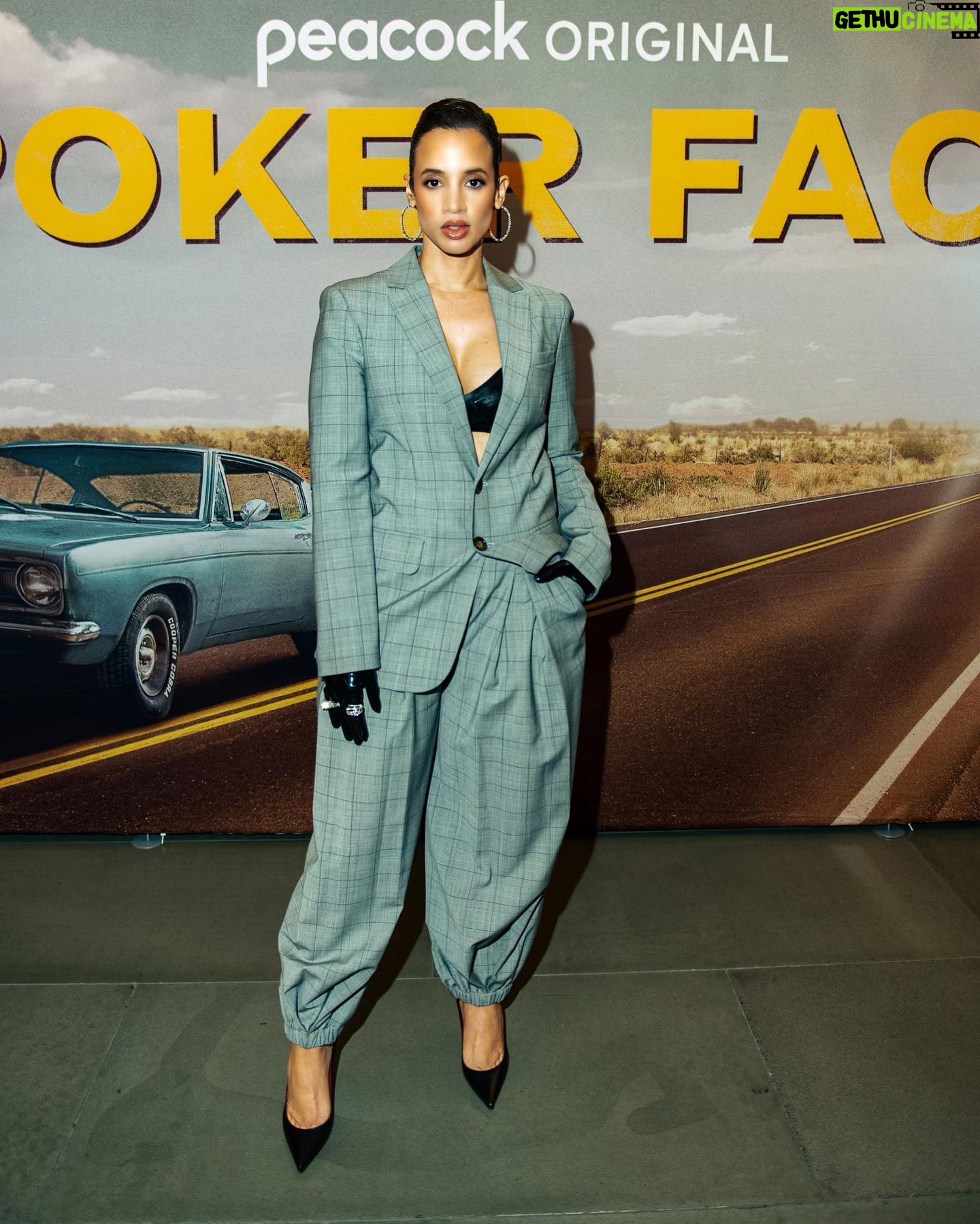 Dascha Polanco Instagram - Pokerface OUT NOW ! Streaming only on @peacocktv Back Home in BK BBY ! #peacocktv #pokerface #ismellgood #brooklyn #bk #ismellgood 📸:@felipeespinal Suit @tibi Shoes @louboutinworld Earrings @nickhorey Coat @stjohn Rings @luisa.Alexander @yunyunsun_official @yayapublicity @megamegaprojects @accentpr_projects