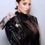 Dascha Polanco Instagram - …& I smell just the same. 🌹 #ismellgood.