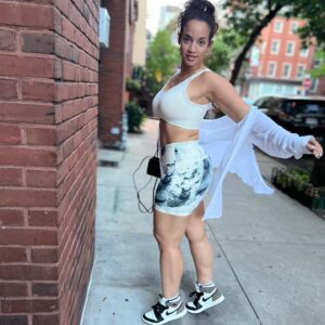 Dascha Polanco Instagram - Thighs are keto. 🫠  #ismellgood @caliafitness