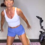 Davina McCall Instagram - Workout 2 of week 5 of my 6 week summer sculpt challenge. IT WAS A CHALLENGE!!! … working out at 9 pm is quite late too … but I wasn’t going to bed till 12 so enough time to chill before bed . Thank u @jaybsfitness and @ownyourgoalsdavina I’m gonna miss this challenge when it’s done 🥰